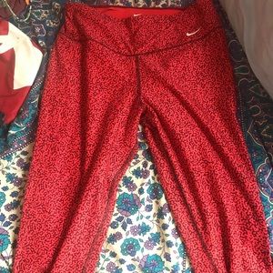 Nike cropped leggings